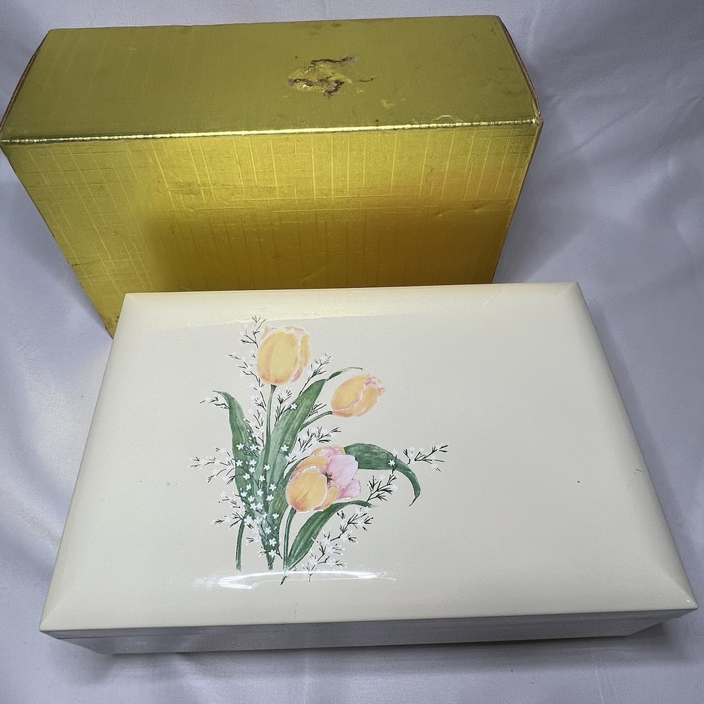 Vintage Yellow White Tulip Flower Japan Music Jewelry Box Edelweiss Bouquet‎